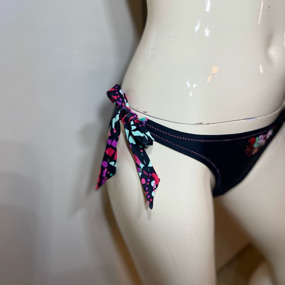 XOXO Black and Red Bikini with Halter Top - Picture 5 of 15